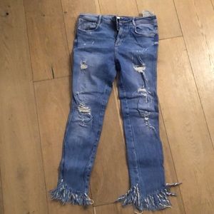 Zara Trafaluc frayed bottom ripped crop jean